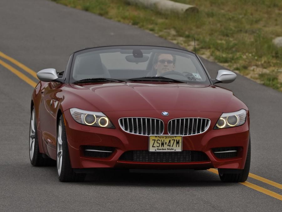  BMW Z4 sDrive 3.5is Roadster 2009 года  (US) (фото 3 из 4)